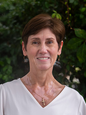 Andrea Rosenbaum Headshot